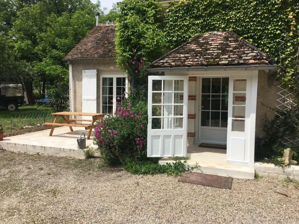 Maison D'Hotes Moulin Du Bas Pese モン・プレ・シャンボール エクステリア 写真